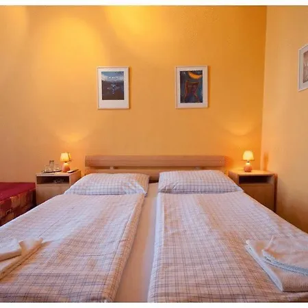 Guest house Penzion Jicin 3*